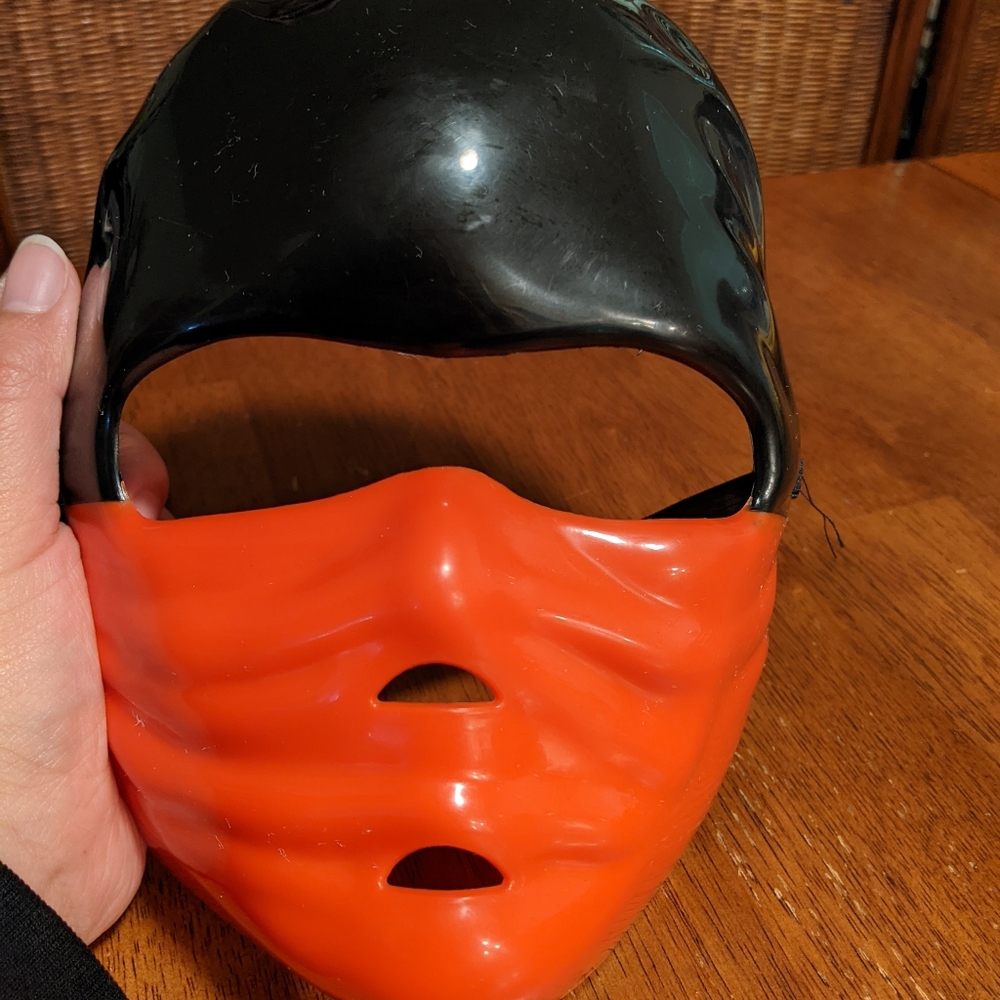 Mask - Picture 2 of 3
